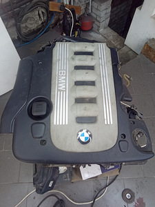 Б/у двигатель для BMW E60/E61 2007-2010 (1 фото из 9)