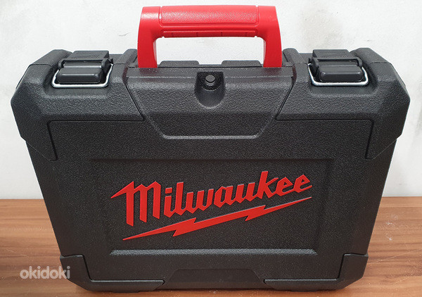 Milwaukee M12 BDD-202C кейс