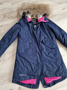 Huppa naiste talveparka Vivian NATURAALKARVAGA tumesinine (1 foto / 3)