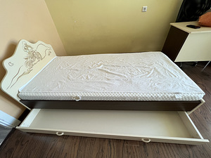 Voodi Meblik / voodi Meblik (2 foto / 2)