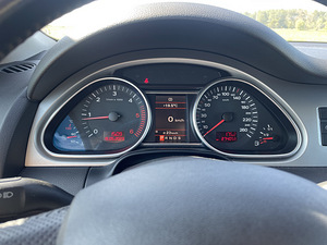 Audi q7 3.0tdi 171kw 7kohta (12 foto / 15)