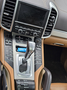 Porsche Cayenne 3.0TDI 2012 (10 foto / 10)