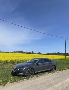 Volkswagen Passat (1 foto / 15)