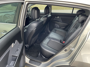 KIA SPORTAGE (6 фото из 8)