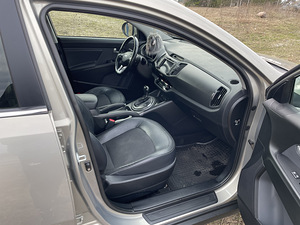 KIA SPORTAGE (7 фото из 8)