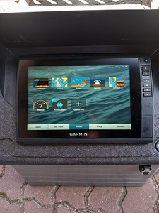 Garmin ECHOMAP Ultra 102sv (2 foto / 4)