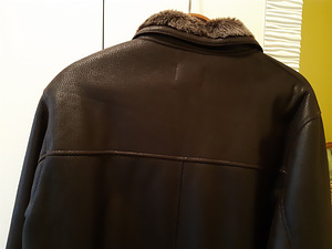 Дубленка, размер XL (2 фото из 3)