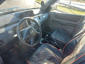 Nissan X-Trail 2006, 2.2 diisel 100 kw (6 foto / 9)