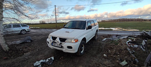 MITSUBISHI PAJERO SPORT (1 foto / 6)