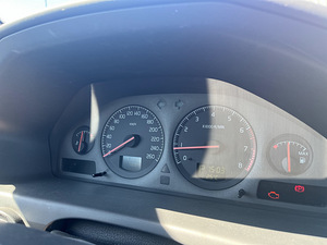 Volvo V70 XC (9 foto / 9)