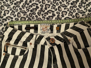 Uus !!! Capri puksid Suurus UK 8 EU 36 Parisian (3 foto / 6)