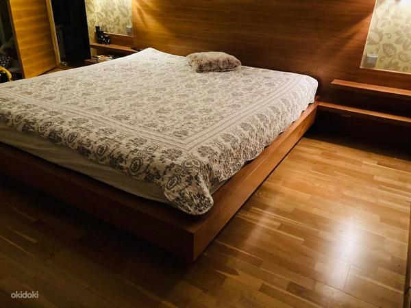 ПРОДАЖА кровать на заказ, матрасы Sleepwell, натуральный паркет. (фото #2)