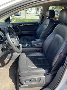 Auto audi Q7 2014 (10 foto / 15)