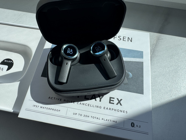 Bang & Olufsen Beoplay EX
