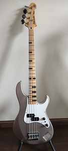 Бас-гитара Yamaha Attitude Custom '91 (1 фото из 10)