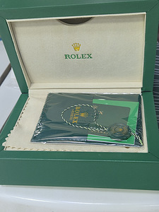 Коробка для часов Rolex (1 фото из 3)