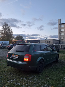 Audi A4 B6 3.0i Quattro 162kw ÜV 08.25 (1 foto / 10)