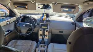 Volvo V50 2.0D 100kw 6-к manual & ÜV (Summum) (3 фото из 11)