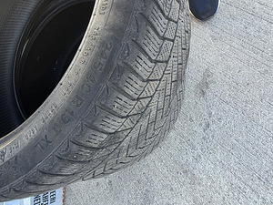 Viking Contact 6 245/40 R19 M+S (2 foto / 2)