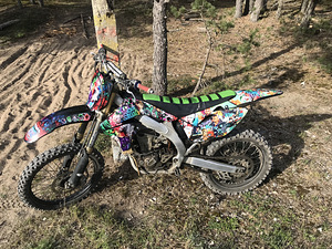 Kawasaki kx450f (2 foto / 3)