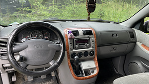 Kia Carnival 2.9 crd 136kw 2006 (8 foto / 8)
