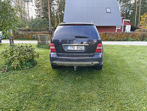 Mercedes-benz Ml320 (2 foto / 10)