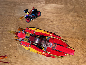 Lego Ninjago (1 фото из 2)