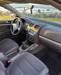 Volkswagen Golf 1.9 R4 77kW (10 foto / 12)