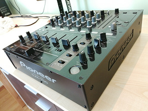 Pioneer DJM700K (3 foto / 3)