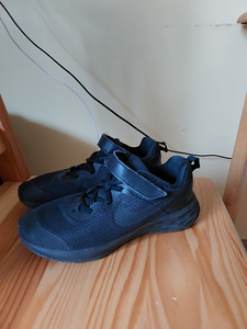 Кроссовки s34 Nike (1 фото из 2)