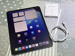 iPad 11 Pro 3rd generation 128GB Wifi koos Apple Pencil 2 (1 foto / 9)