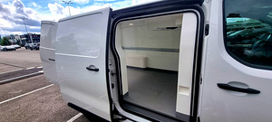Toyota ProAce Bennett KÜLMIK 2.0 90kV (7 foto / 10)