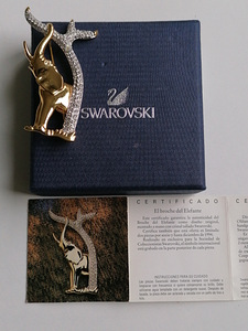 Брошь Swarovski (3 фото из 3)