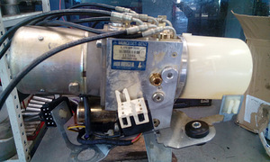 Mercedes SLK R170 katuse hüdropump (2 foto / 2)