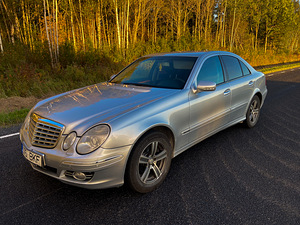 Mercedes-benz E 320 Avantgarde (6 foto / 6)