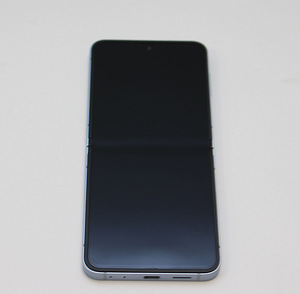 Samsung Galaxy Z Flip6 256GB (2 фото из 3)