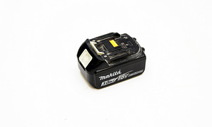 Makita 3.0Ah (2 foto / 2)
