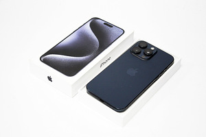 iPhone 15 Pro Max 256GB (3 foto / 3)