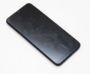 Samsung Galaxy A20E 32GB (2 foto / 3)