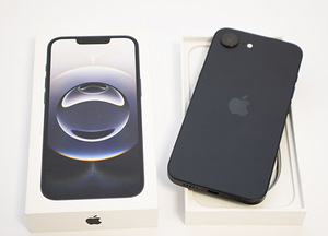 iPhone 16e 128GB (3 фото из 3)