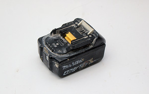 Makita 4.0Ah (2 foto / 2)