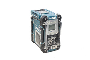 Makita DMR108 4.0Ah (2 фото из 2)