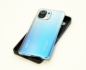 Xiaomi Mi 11 128GB (2 foto / 3)