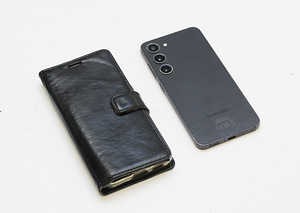 Samsung Galaxy S23 128GB (2 foto / 3)