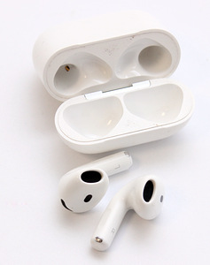 Apple Airpods 4 ANC (2 foto / 2)