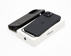 iPhone 15 128GB (3 фото из 3)