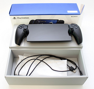 Sony PlayStation Portal (2 foto / 3)