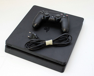 Playstation 4 Slim 500GB (2 foto / 2)
