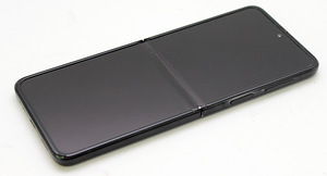 Samsung Galaxy Z Flip3 128GB (2 фото из 3)