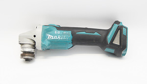 Makita DGA506 (2 foto / 2)
